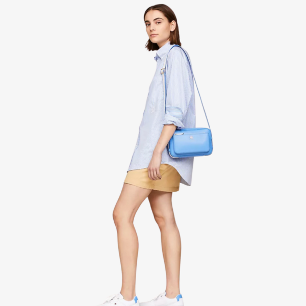 TOMMY HILFIGER Crossbody Camera Bag in Blue