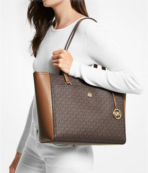 MICHAEL KORS Maisie Large Logo 3-in-1 Tote Bag in Signature Brown