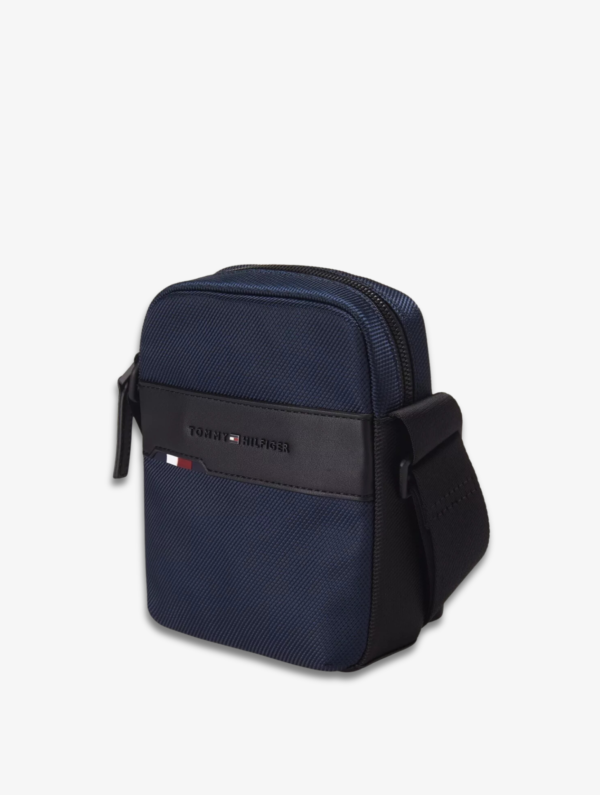 TOMMY HILFIGER Men Reporter Crossbody Bag in Navy