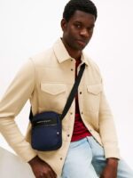TOMMY HILFIGER MEN Tommy Logo Mini Reporter Bag in Navy