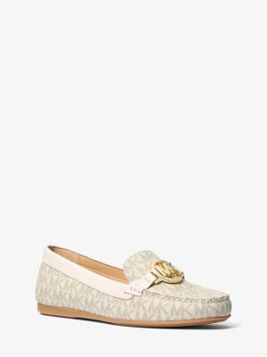 Michael Kors Moccasin in SIGNATURE CREAM