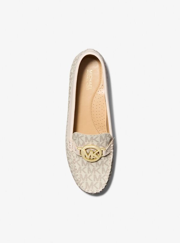 Michael Kors Moccasin in SIGNATURE CREAM