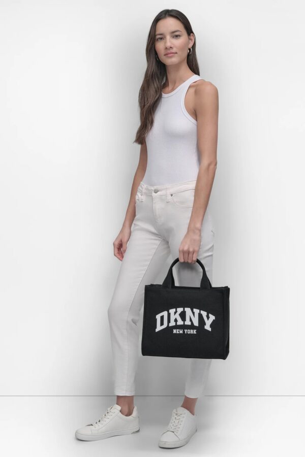 DKNY HADLEE MEDIUM LOGO TOTE in BLACK