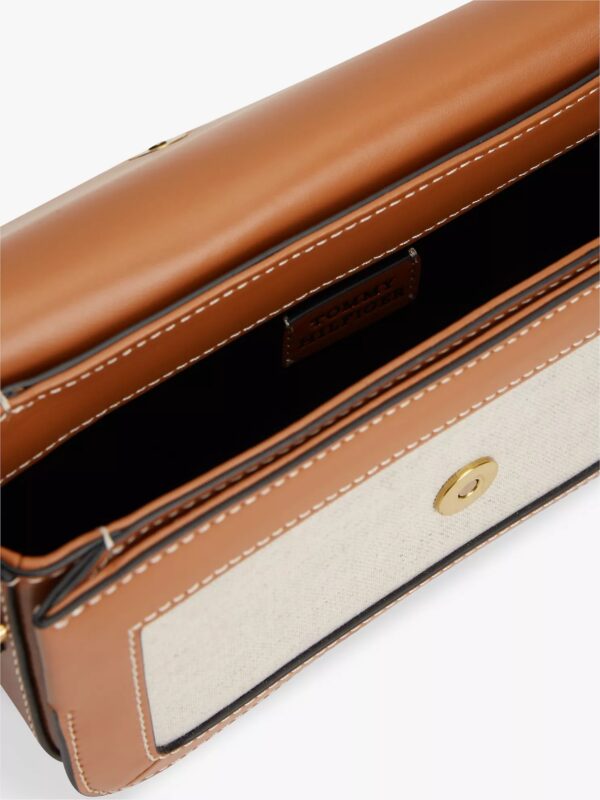 TOMMY HILFFIGER SIGNATURE LOGO CANVAS CROSSBODY BAG IN COGNAC