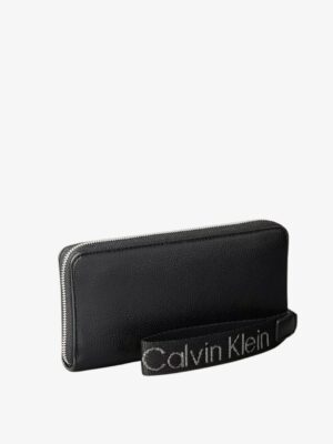 CALVIN KLEIN Ultralight LOGO Wristlet IN BLACK (2)