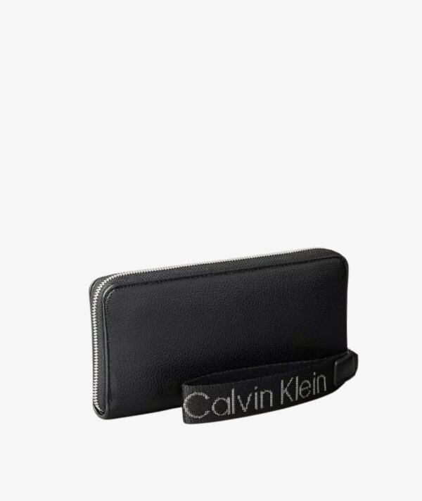 CALVIN KLEIN Ultralight LOGO Wristlet IN BLACK