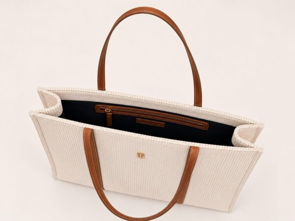 TOMMY HILFIGER LARGE STRIPED TOTE BAG IN WHITE & BEIGE