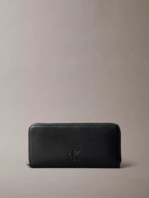 CALVIN KLEIN ULTRALIGHT LARGE WALLET WITH WRISTLET IN BLACK