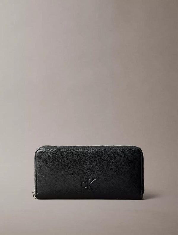 CALVIN KLEIN ULTRALIGHT LARGE WALLET WITH WRISTLET IN BLACK
