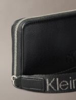 CALVIN KLEIN ULTRALIGHT LARGE WALLET WITH WRISTLET IN BLACK